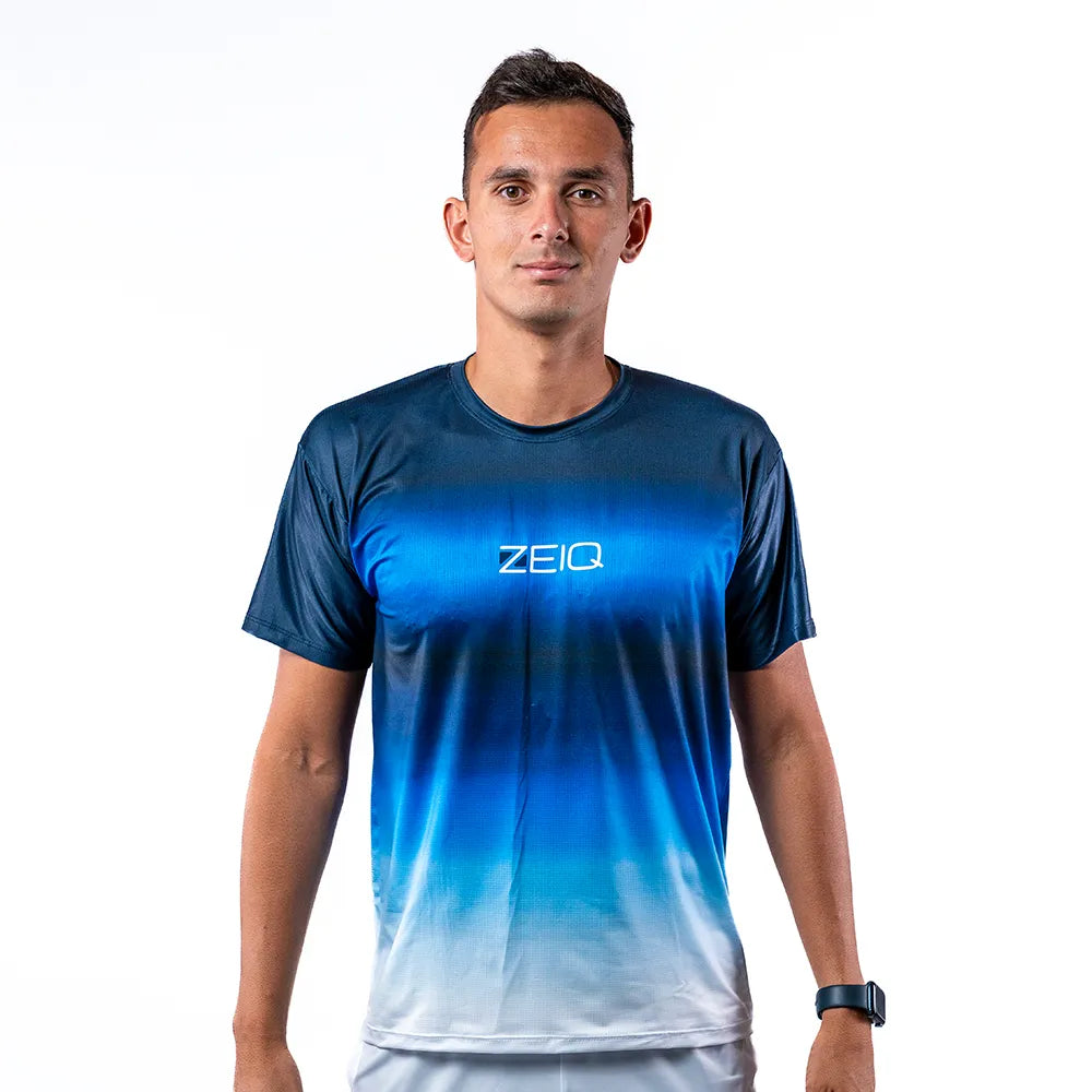 Camiseta Esportiva Degrade Azul Zeiq Lucas Cherione